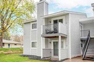 1736 Pleasant St, Saint Paul, MN 55113 - Photo 2
