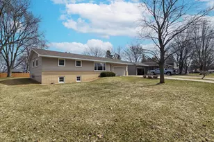 3110 Sprague Ave, Anoka, MN 55303 - Photo 6
