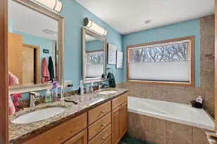 4137 Sylvan Ct SE, Rochester, MN 55904 - Photo 16