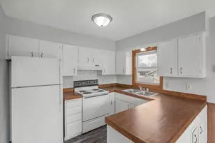 6846 168th Ct W, Rosemount, MN 55068 - Photo 4