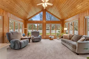 10129 Horseshoe Trail, Eden Prairie, MN 55347 - Photo 4