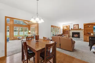 10129 Horseshoe Trail, Eden Prairie, MN 55347 - Photo 6