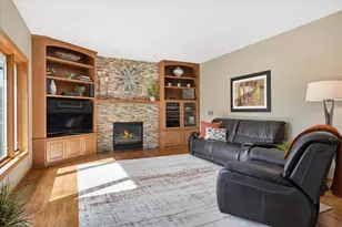 17811 Hollybrook Trail, Lakeville, MN 55044 - Photo 12
