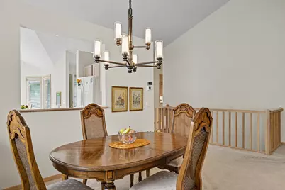 7160 Oak Pointe Curve, Bloomington, MN 55438 - Photo 8