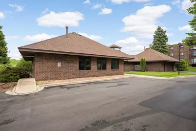 7160 Oak Pointe Curve, Bloomington, MN 55438 - Photo 38