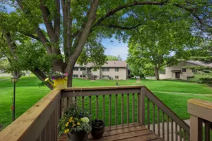 1432 Arden View Dr, Arden Hills, MN 55112 - Photo 2