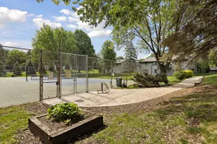 1432 Arden View Dr, Arden Hills, MN 55112 - Photo 32