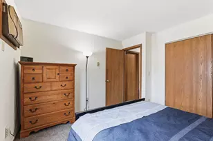 906 Galtier St, Saint Paul, MN 55117 - Photo 22