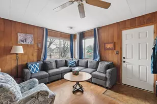 1946 Dorothea Ave, Saint Paul, MN 55116 - Photo 4