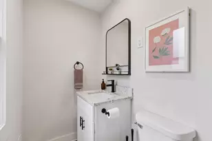 310 E 22nd St, Minneapolis, MN 55404 - Photo 14