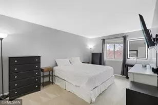 2377 Grenadier Ave N, Oakdale, MN 55128 - Photo 14