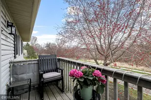 2377 Grenadier Ave N, Oakdale, MN 55128 - Photo 20