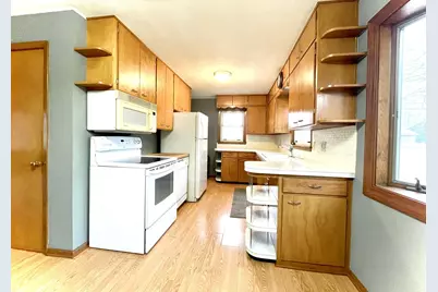 1103 Amelia Avenue, Albert Lea, MN 56007 - Photo 4