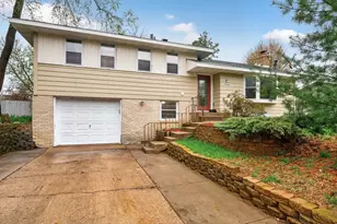 10640 Xavis St NW, Coon Rapids, MN 55433 - Photo 32