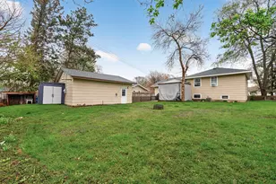 10640 Xavis St NW, Coon Rapids, MN 55433 - Photo 36