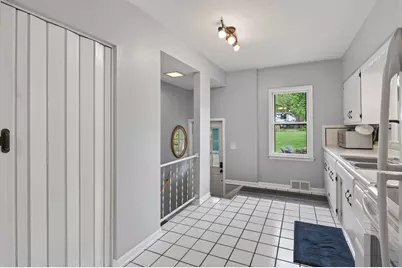 944 Mahtomedi Avenue, Mahtomedi, MN 55115 - Photo 12