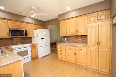 13829 85th Place N, Maple Grove, MN 55369 - Photo 4