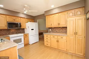 13829 85th Pl N, Maple Grove, MN 55369 - Photo 4