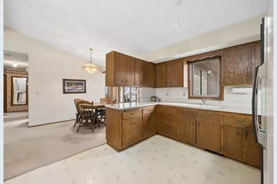 2740 Sherwood Road, Mounds View, MN 55112 - Photo 10