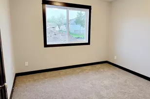 1088 Cullen St, Saint Peter, MN 56082 - Photo 16