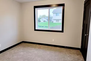 1088 Cullen St, Saint Peter, MN 56082 - Photo 16