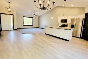 1088 Cullen St, Saint Peter, MN 56082 - Photo 12