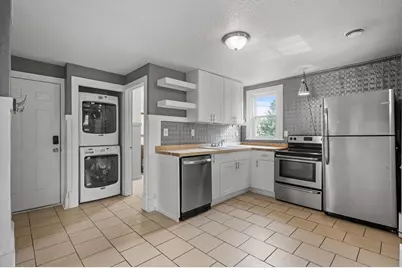 690 Lowry Avenue NE, Minneapolis, MN 55418 - Photo 6