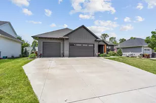 702 Eastland Ave SE, New Prague, MN 56071 - Photo 2