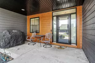 702 Eastland Ave SE, New Prague, MN 56071 - Photo 4