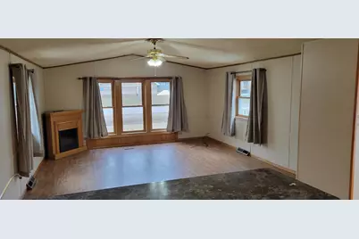 211 4th Avenue SE, Baudette, MN 56623 - Photo 8