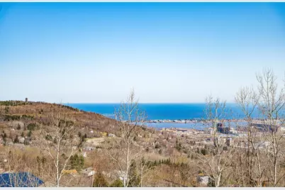 29Xx W 15th St, Duluth, MN 55806 - Photo 2