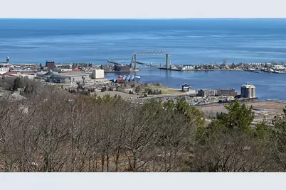 29Xx W 15th St, Duluth, MN 55806 - Photo 1