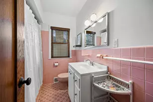 568 Frontenac Pl, Saint Paul, MN 55104 - Photo 24