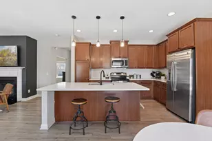 260 Liberty Heights Dr, Chaska, MN 55318 - Photo 10