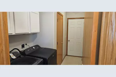 1033 5th Avenue NW, Perham, MN 56573 - Photo 14