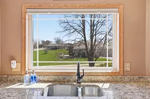 642 Union Ct, Cannon Falls, MN 55009 - Photo 16