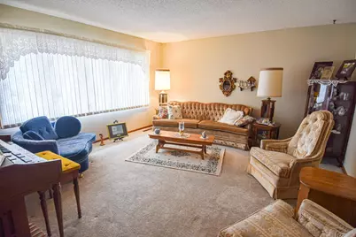 610 Kneale Avenue S, Thief River Falls, MN 56701 - Photo 4