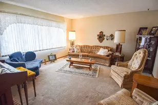 610 Kneale Ave S, Thief River Falls, MN 56701 - Photo 4