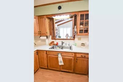 610 Kneale Avenue S, Thief River Falls, MN 56701 - Photo 12