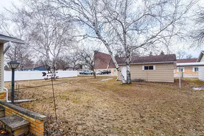 610 Kneale Avenue S, Thief River Falls, MN 56701 - Photo 48