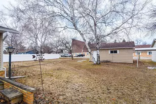 610 Kneale Ave S, Thief River Falls, MN 56701 - Photo 48