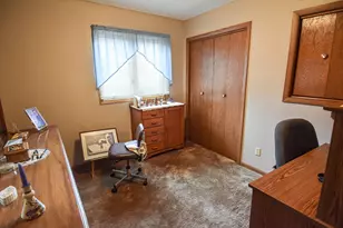 610 Kneale Ave S, Thief River Falls, MN 56701 - Photo 24