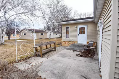 610 Kneale Avenue S, Thief River Falls, MN 56701 - Photo 46