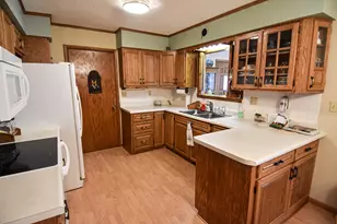 610 Kneale Ave S, Thief River Falls, MN 56701 - Photo 8