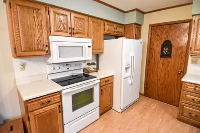 610 Kneale Avenue S, Thief River Falls, MN 56701 - Photo 10