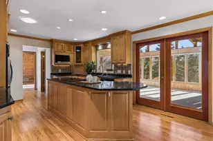 1120 Vagabond Ln N, Plymouth, MN 55447 - Photo 12