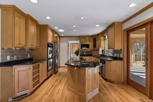 1120 Vagabond Ln N, Plymouth, MN 55447 - Photo 10