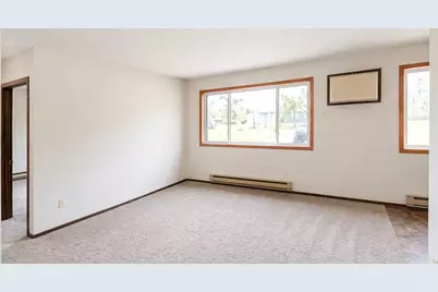 320 1st Street #4, Clinton, MN 56225 - Photo 8