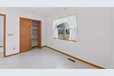 650 Deer Path, Osceola, WI 54020 - Photo 14