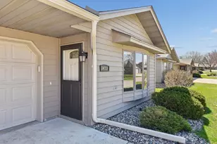 1455 Pringle Ct, Hastings, MN 55033 - Photo 2